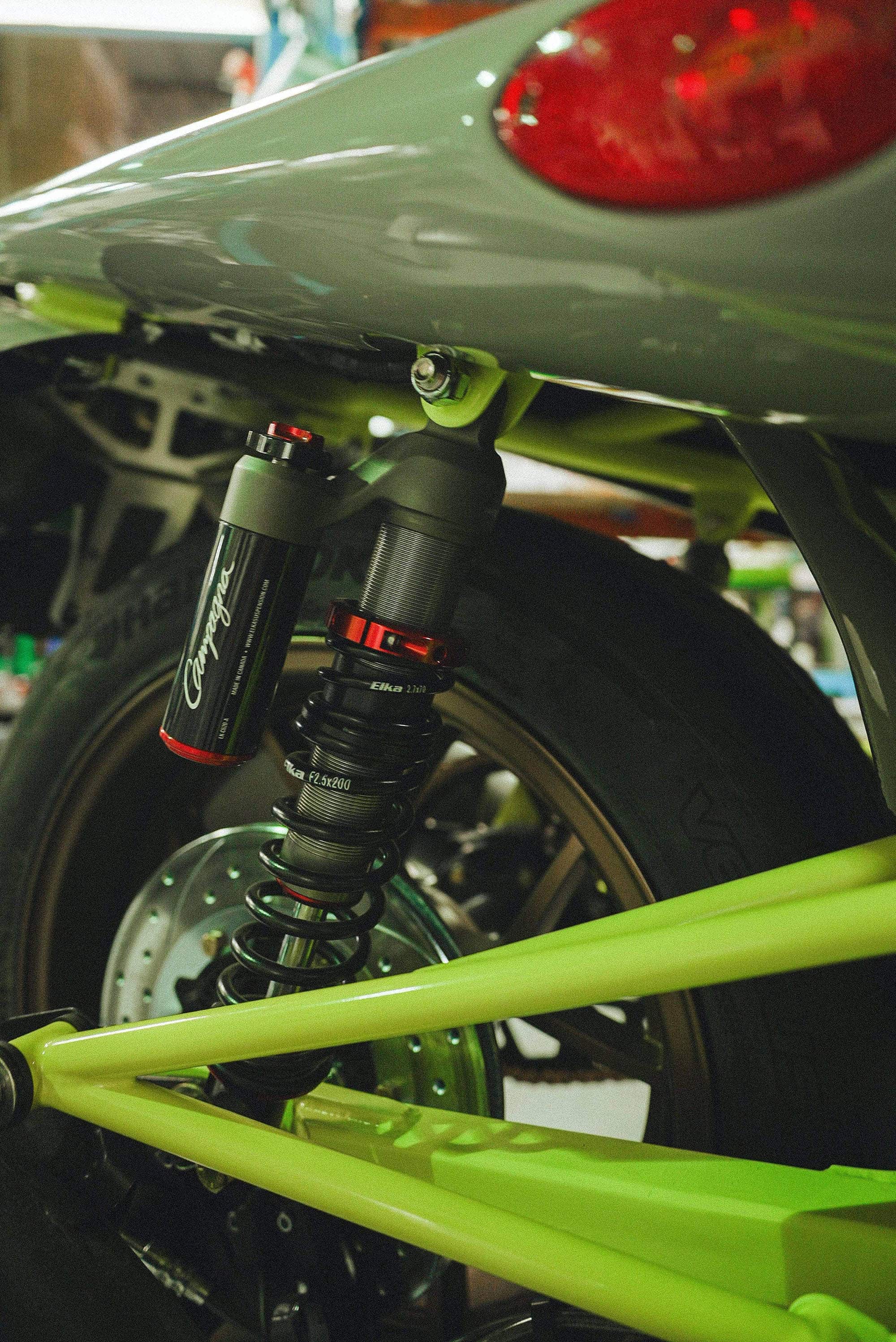 T-REX rear three-quarter